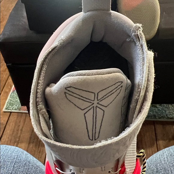 KOBE AD NXT FF Sneakers with original box Size 8 Men’s great condition! main image 10
